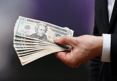 اولین فوتبالیست میلیاردر دنیا معرفی شد | لیونل مسی نصف این ثروت را هم ندارد!