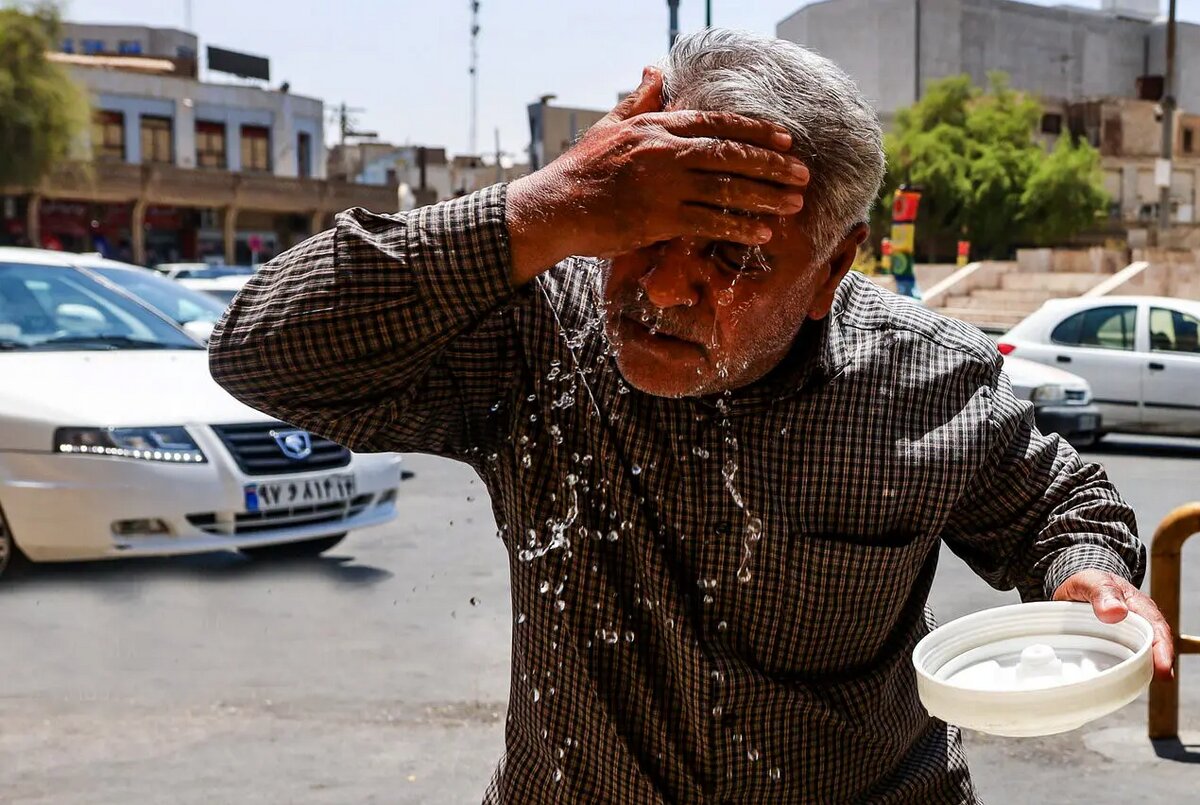 اگر وسط جمعیت حال کسی بد شد چه کنیم و چه نکنیم؟/ راهنمای کمکهای اولیه برای شرکتکنندگان در مراسم پرجمعیت