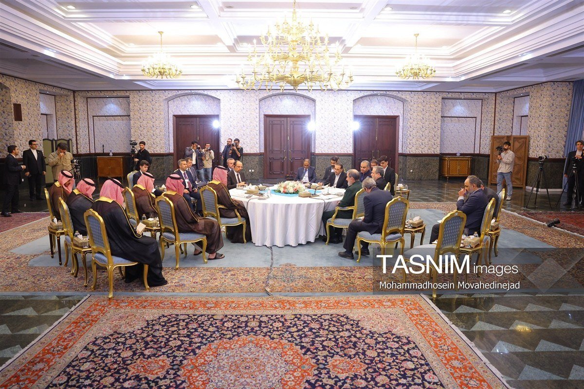 آغاز نشست ۴ جانبه مقامات عالی امنیتی ایران، عربستان، پاکستان و ترکیه + تصاویر