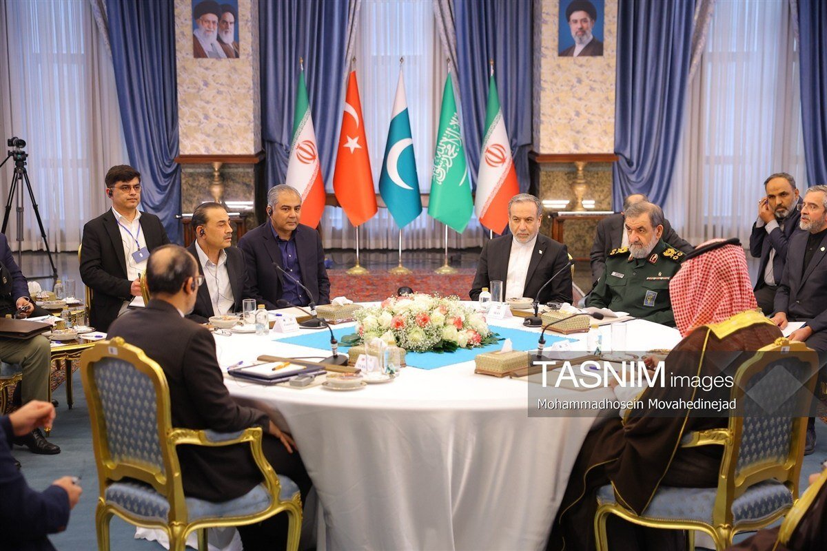 آغاز نشست ۴ جانبه مقامات عالی امنیتی ایران، عربستان، پاکستان و ترکیه + تصاویر