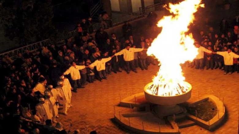 بهترین جشنهای سنتی ایران؛ از نوروز و شب یلدا تا جشنهای باستانی و محلی بهترین جشنهای سنتی ایران؛ از نوروز و شب یلدا تا جشنهای باستانی و محلی